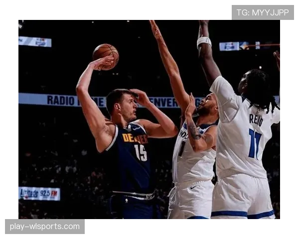 哈登更倚重挡拆对位约基奇制造错位提三分威胁